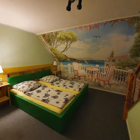 Ferienhaus- *